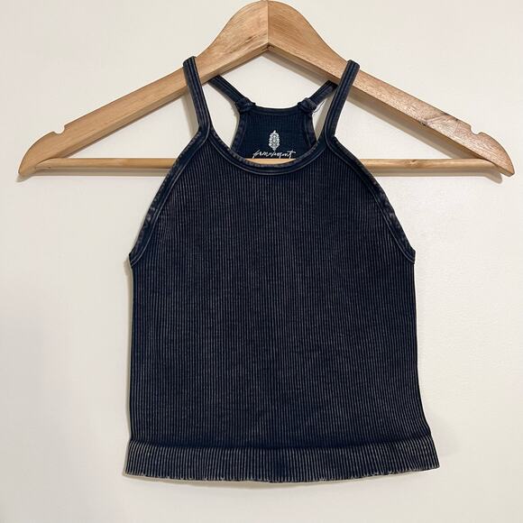 NWOT Free People Movement Happiness Runs Long Crop in Vintage Navy - Picture 2 of 5